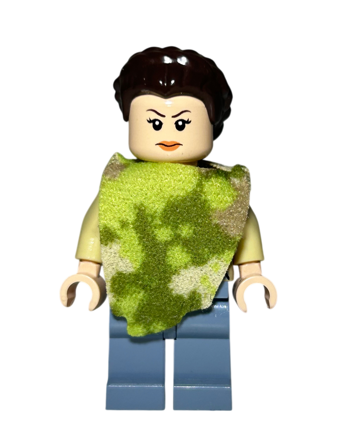 Prinzessin Leia Endor Outfit mit Camouflage Poncho SW0643 LEGO Star Wars Minifigur Vorderansicht brick2d2