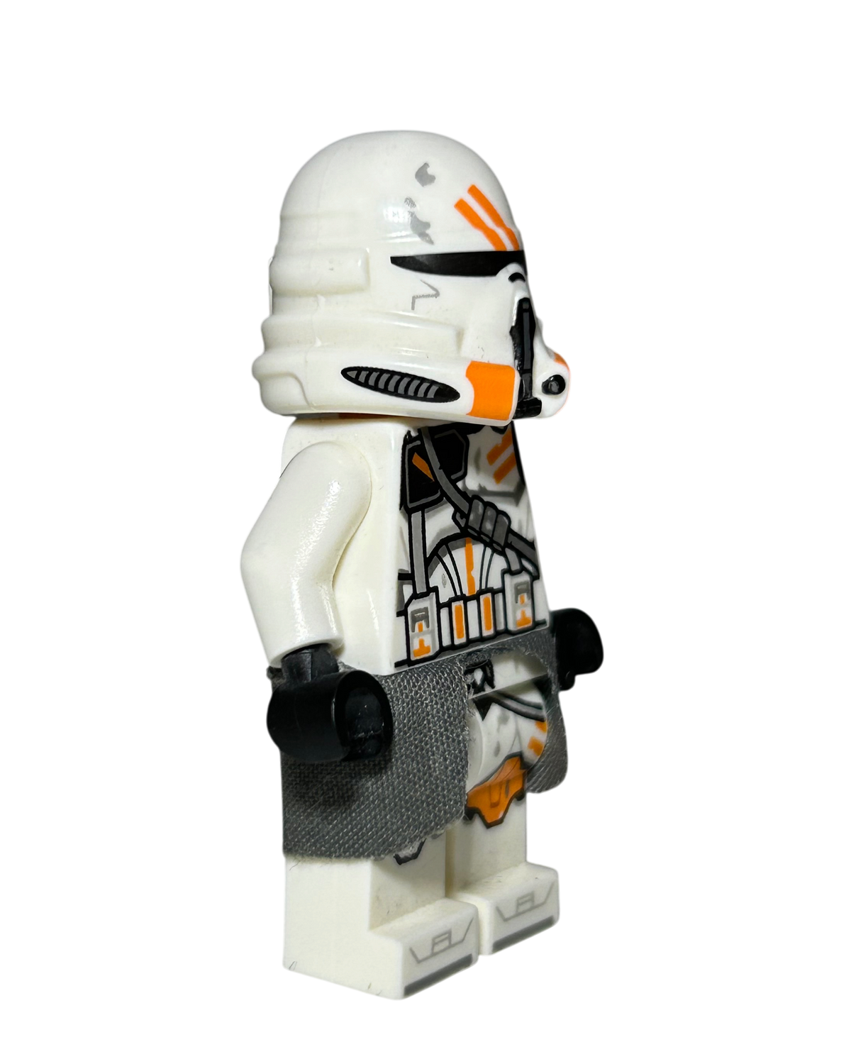 Clone Airborne Trooper 212th Attack Battalion SW1100 LEGO Star Wars Minifigur Seitenansicht links Brick2D2
