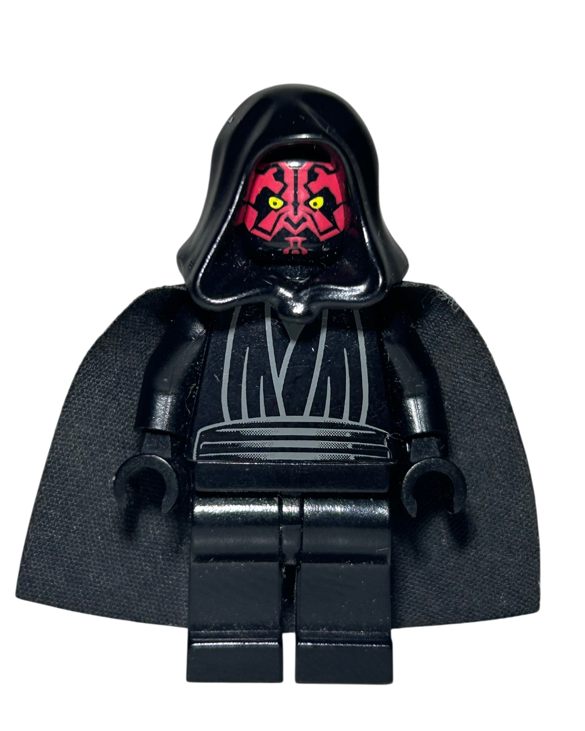 Darth Maul mit Kapuze und Cape SW0003 LEGO Star Wars Minifigur Vorderansicht Brick2D2