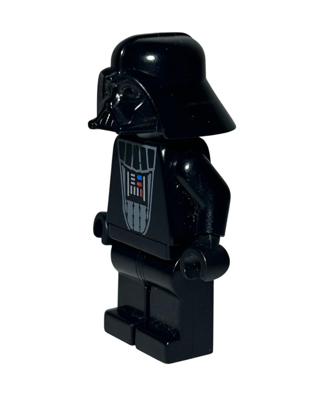 Darth Vader SW0138 LEGO Star Wars Minifigur Seitenansicht rechts brick2d2