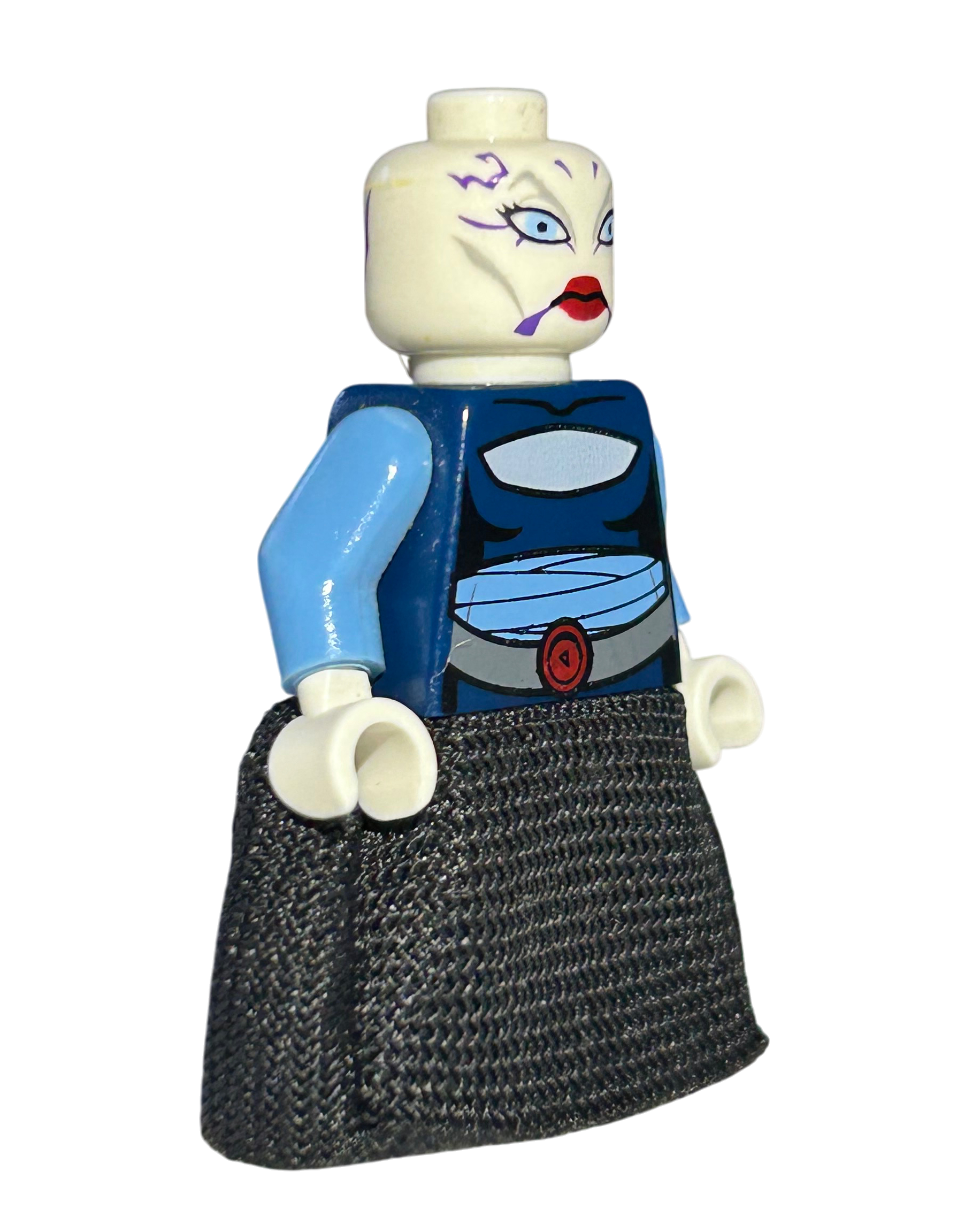 Lego Star Wars Minifigur Assajj Ventress Clone Wars SW0195 Seitenansicht links brick2d2