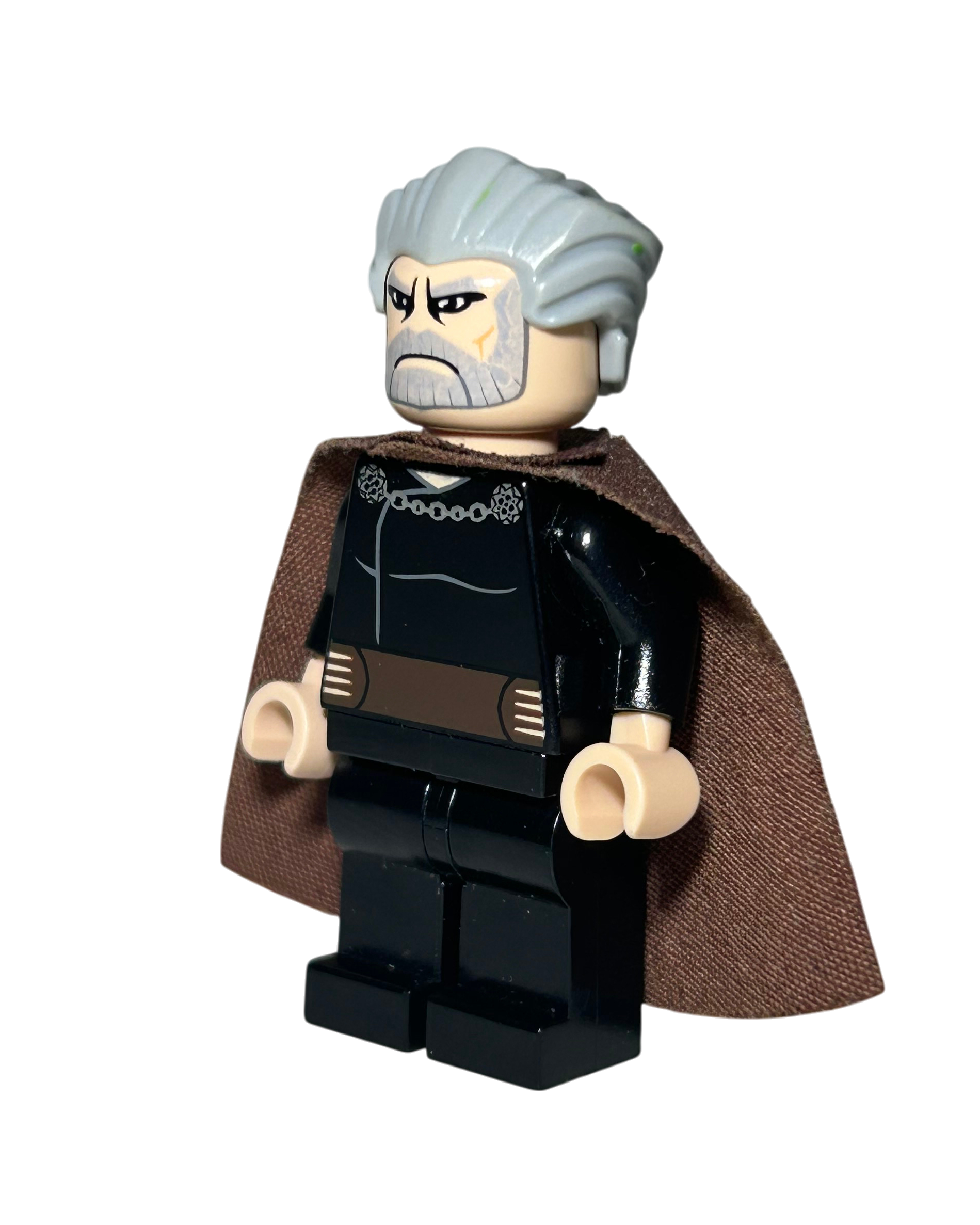 Count Dooku SW0224 Clone Wars LEGO Star Wars Minifigur Seitenansicht rechts brick2d2