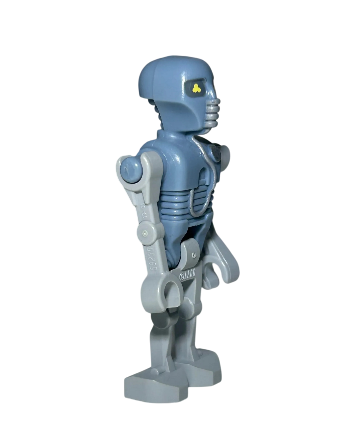 2-1B Medical Droid SW0345 LEGO Star Wars Minifigur Seitenansicht links brick2d2