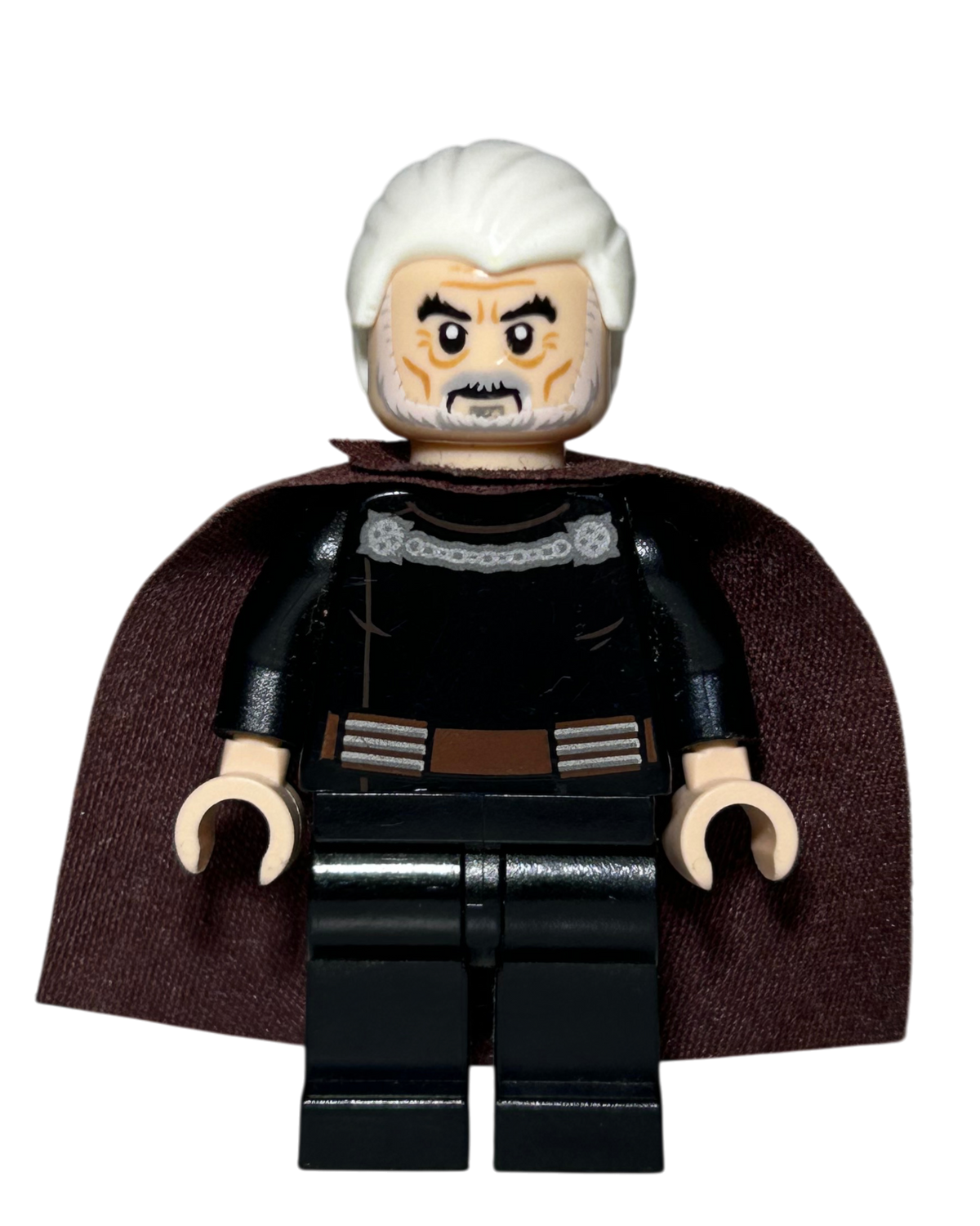 Count Dooku SW0472 LEGO Star Wars Minifigur Vorderansicht brick2d2