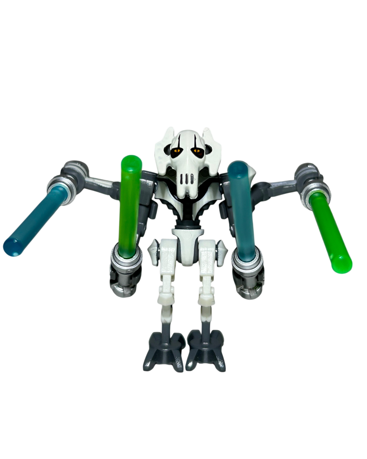 General Grievous SW0515 LEGO Star Wars Minifigur mit 4 Lichtschwertern Vorderansicht brick2d2