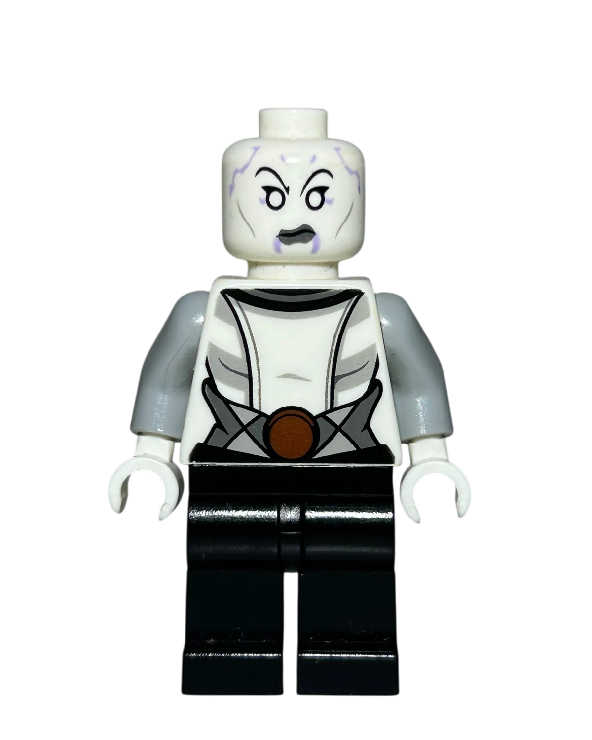 Asajj Ventress SW0615 LEGO Star Wars Minifigur weißer Torso Vorderansicht brick2d2