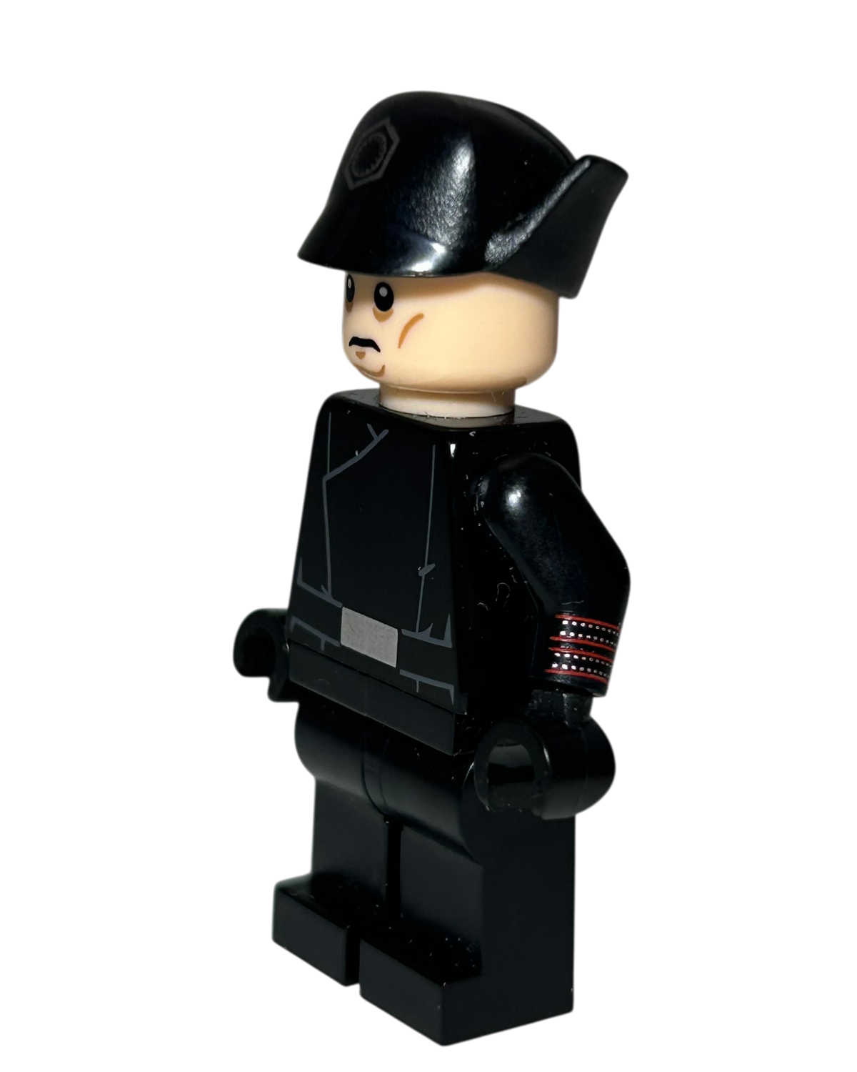 First Order General Admiral mit Printed Arm SW0715 LEGO Star Wars Minifigur Seitenansicht rechts brick2d2