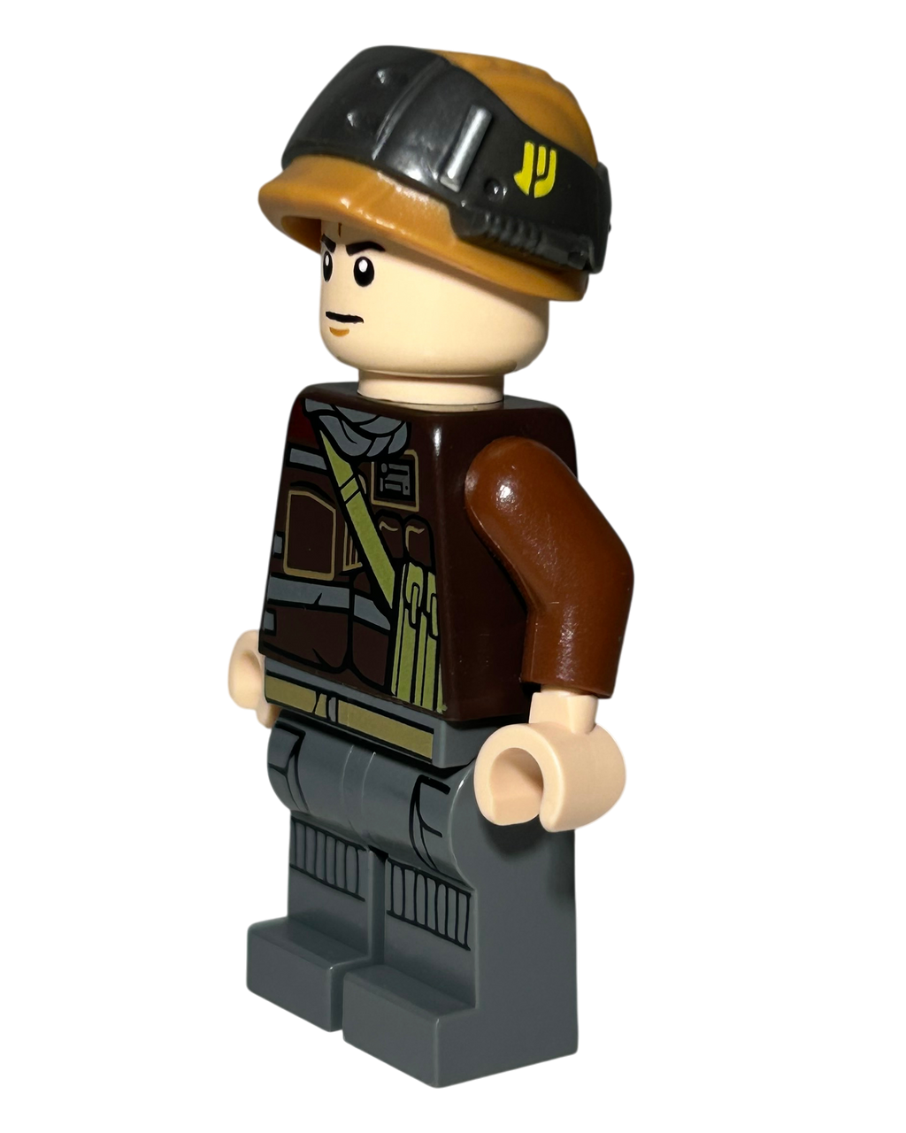 Rebel Trooper Private Calfor SW0805 LEGO Star Wars Minifigur Seitenansicht rechts brick2d2