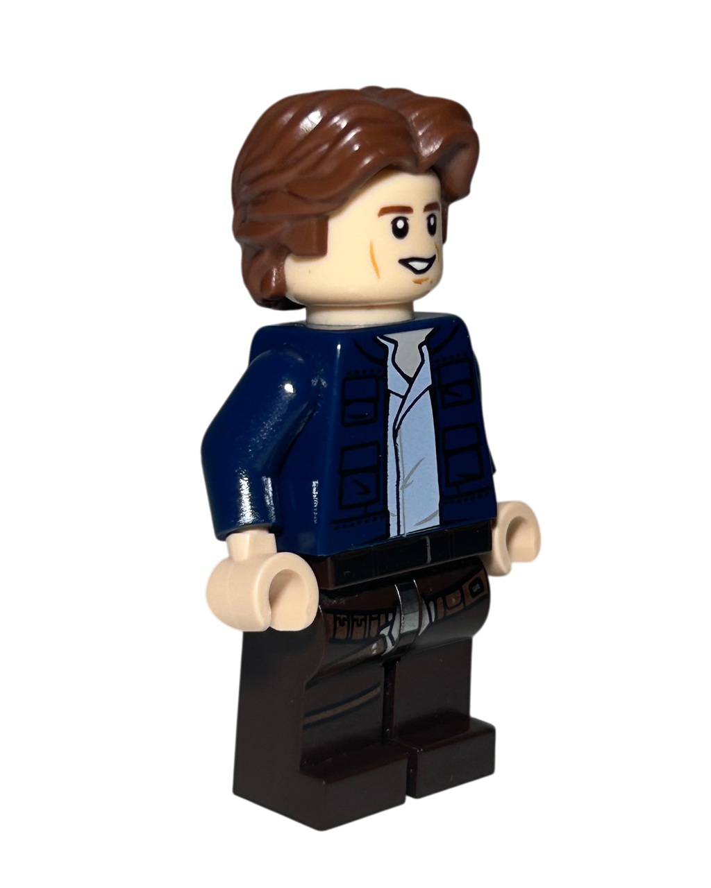 Han Solo SW1021 LEGO Star Wars Minifigur blaue Jacke braune Hose Seitenansicht links brick2d2