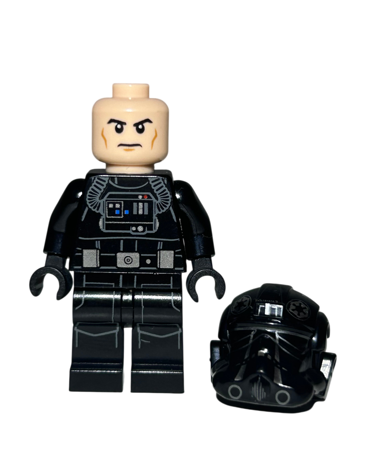 Imperial TIE Fighter Pilot SW1138 LEGO Star Wars Minifigur 2021 Detailansicht brick2d2