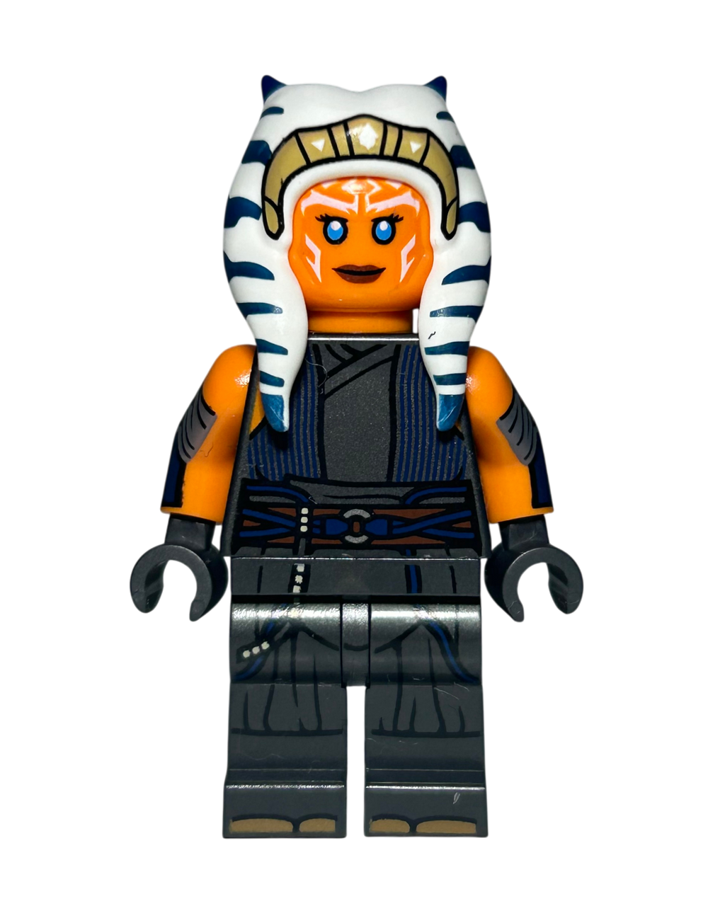 Ahsoka Tano Alt SW1300 LEGO Star Wars Minifigur Detailansicht brick2d2