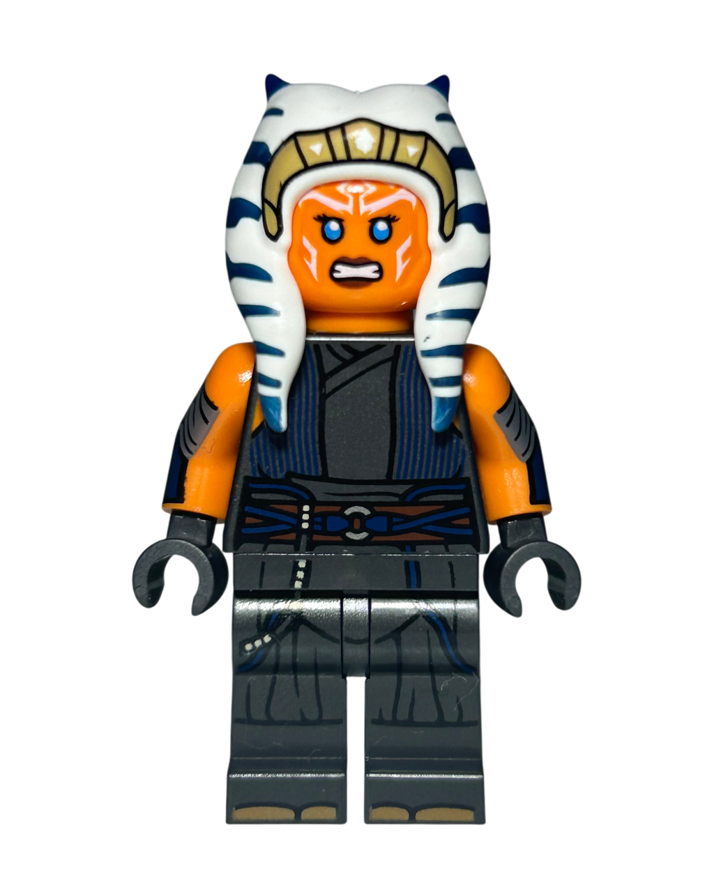 Ahsoka Tano Alt SW1300 LEGO Star Wars Minifigur Vorderansicht brick2d2