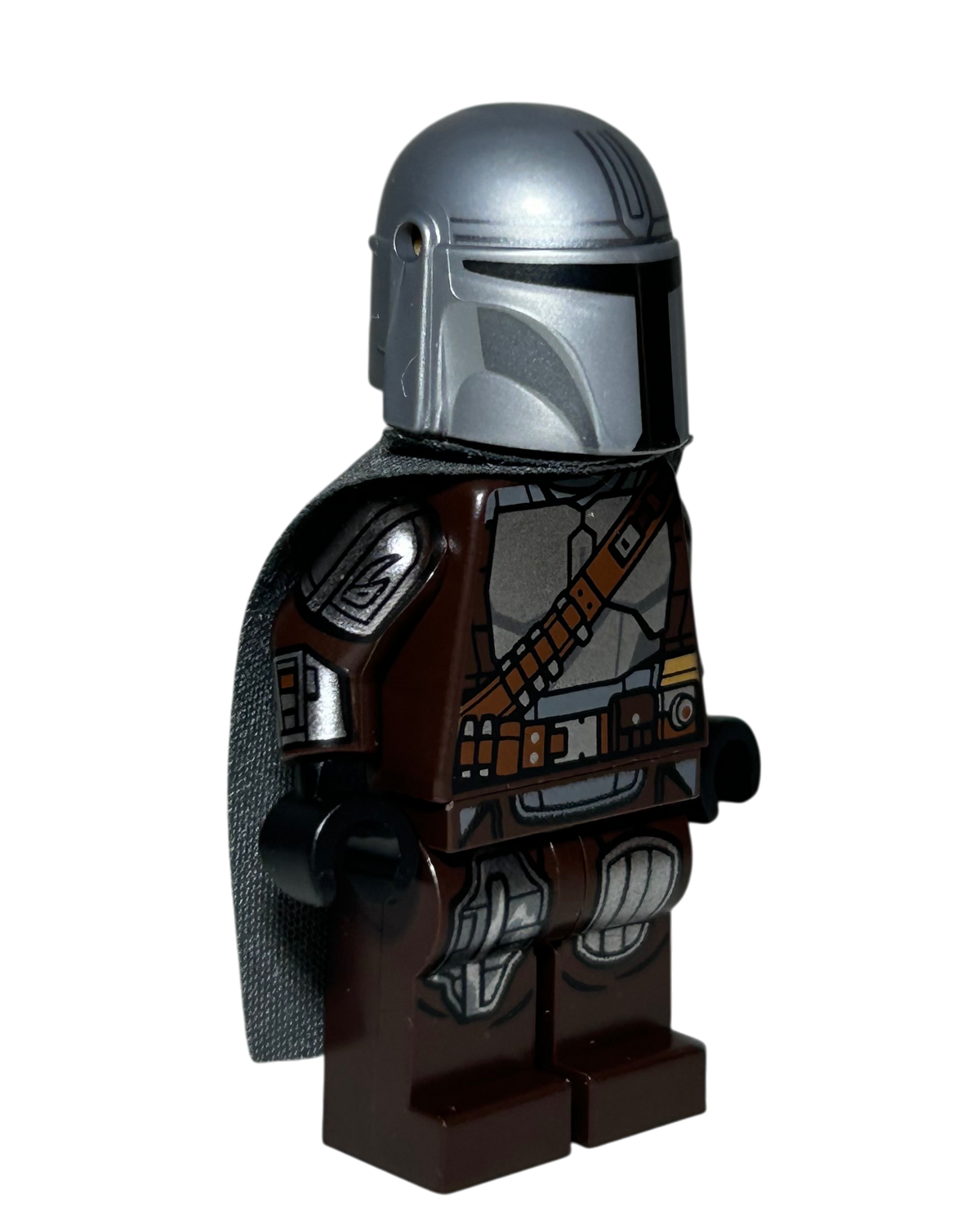 The Mandalorian Din Djarin Beskar Armor 2026 SW1488 LEGO Star Wars Minifigur Seitenansicht links brick2d2