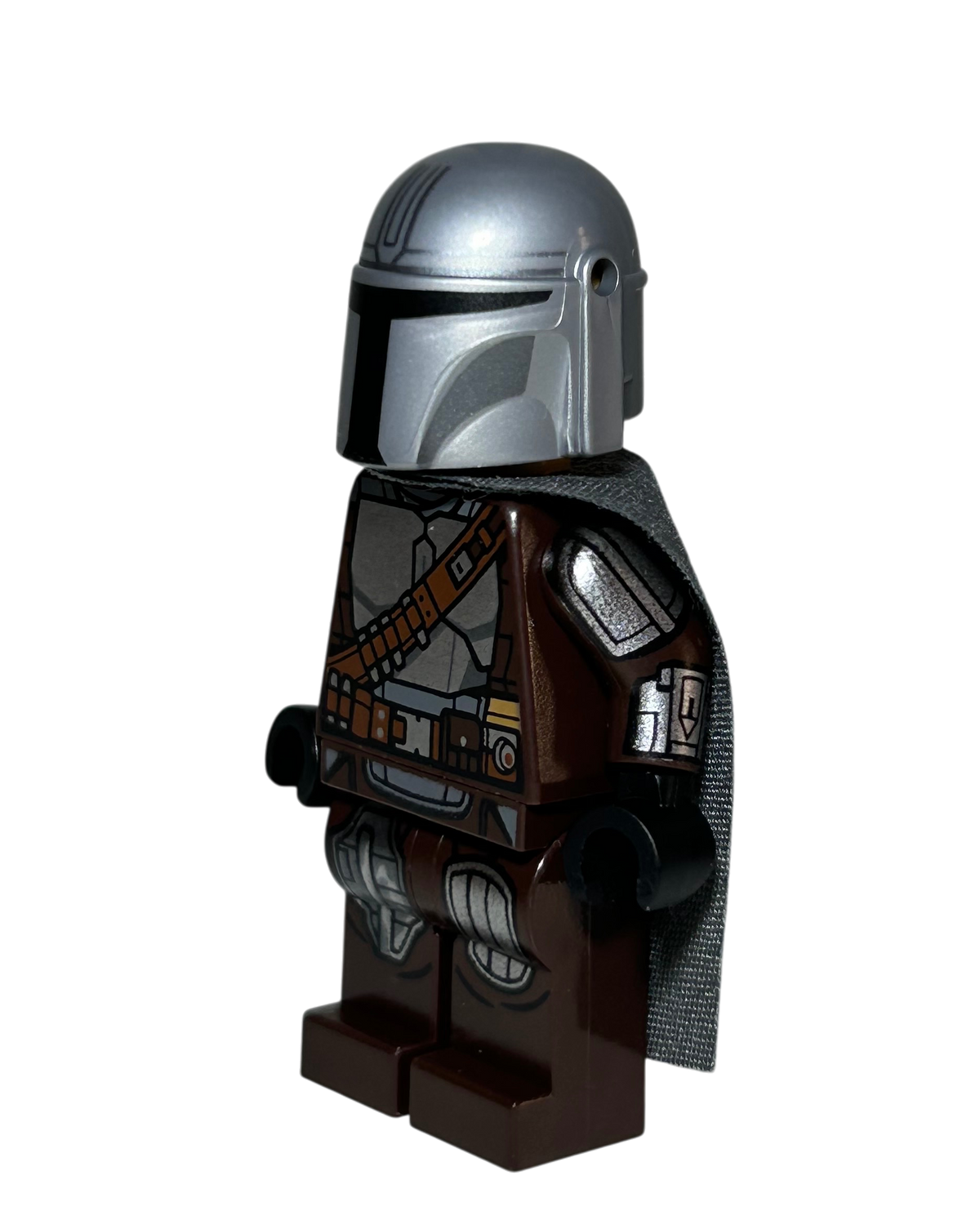 The Mandalorian Din Djarin Beskar Armor 2026 SW1488 LEGO Star Wars Minifigur Seitenansicht rechts brick2d2