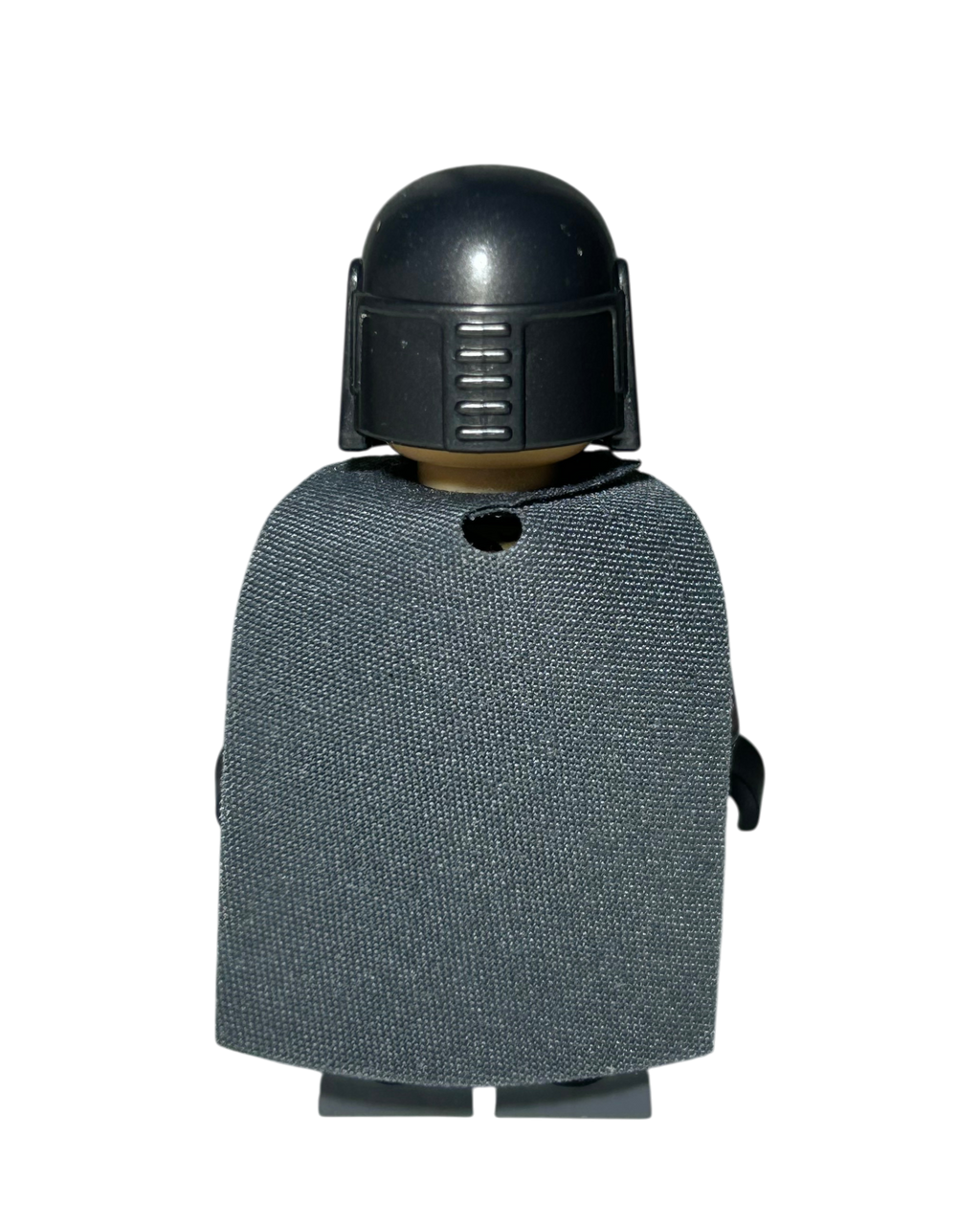 Din Djarin SW1544 LEGO Star Wars Minifigur mit Schmutzflecken Rückansicht brick2d2